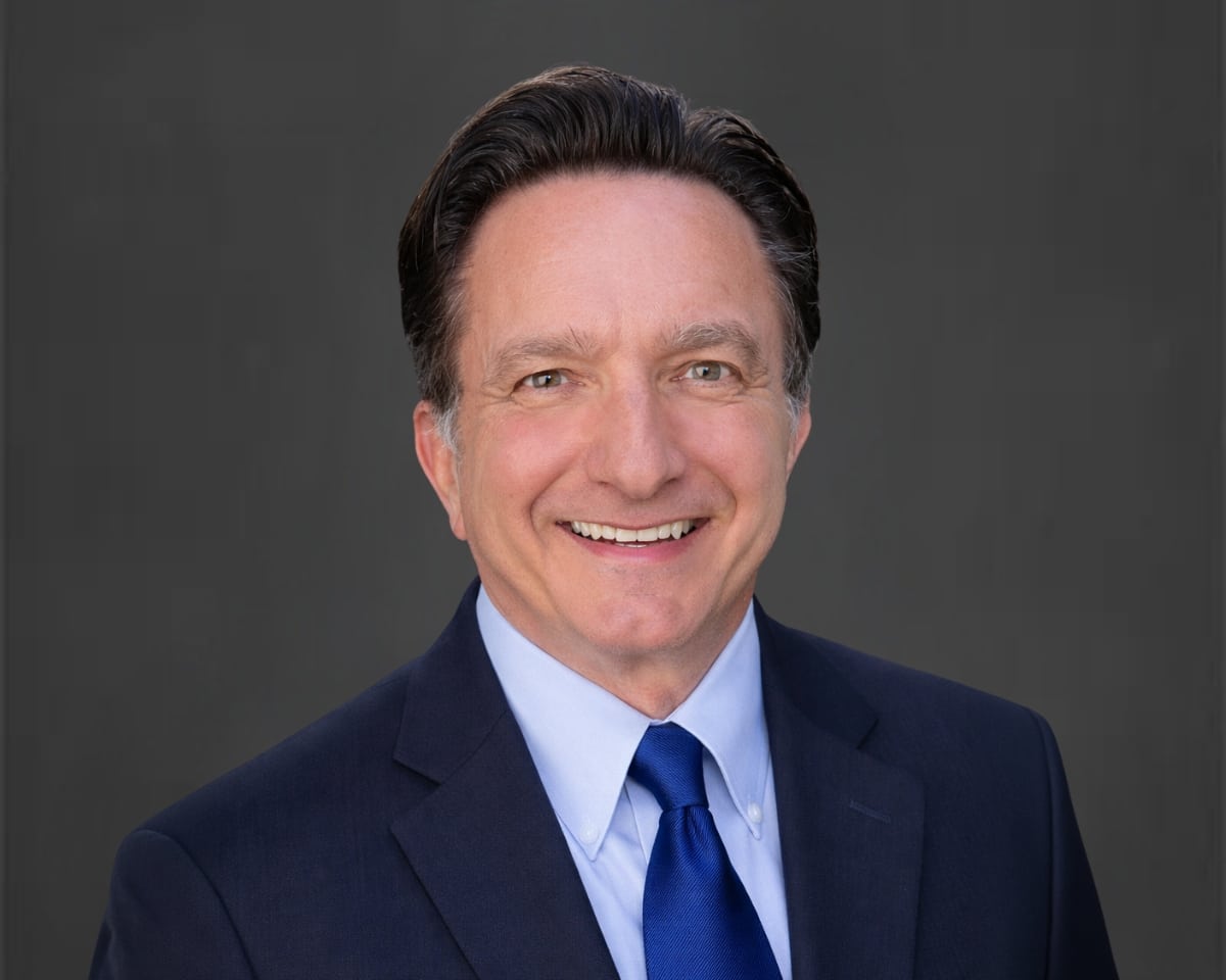 SJ-David-Cantanese-Headshot-400x320x3