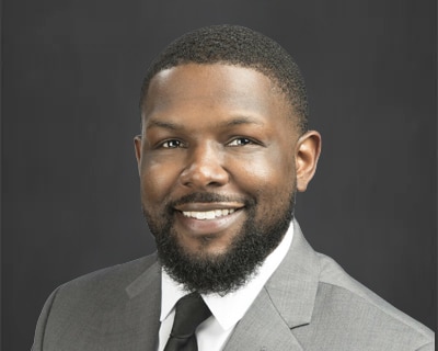 Image of Willie Heard - Abogada