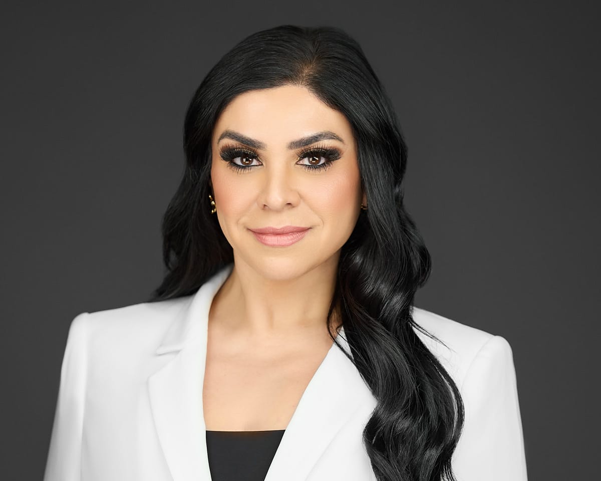 JPEG-1200px_2025-09-24-Sweet-James-Emily-Mehr-69536-1200px