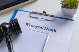 ¿Cuáles son los tipos de negligencia en casos de muerte por negligencia?