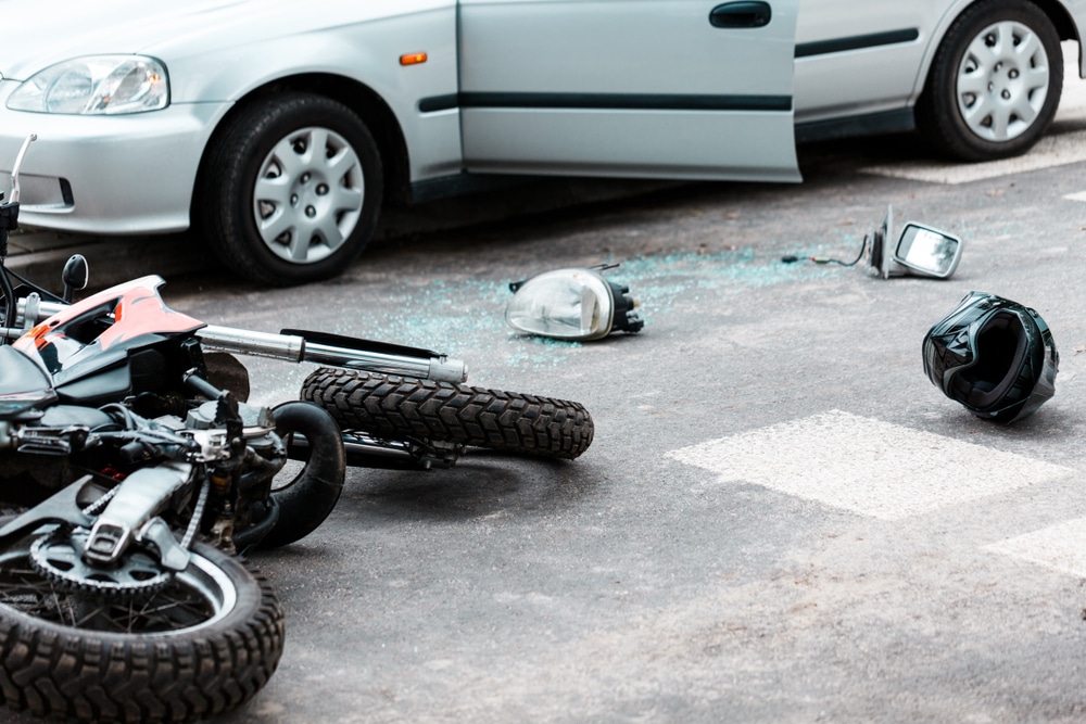 Cómo demandar tras un accidente de moto