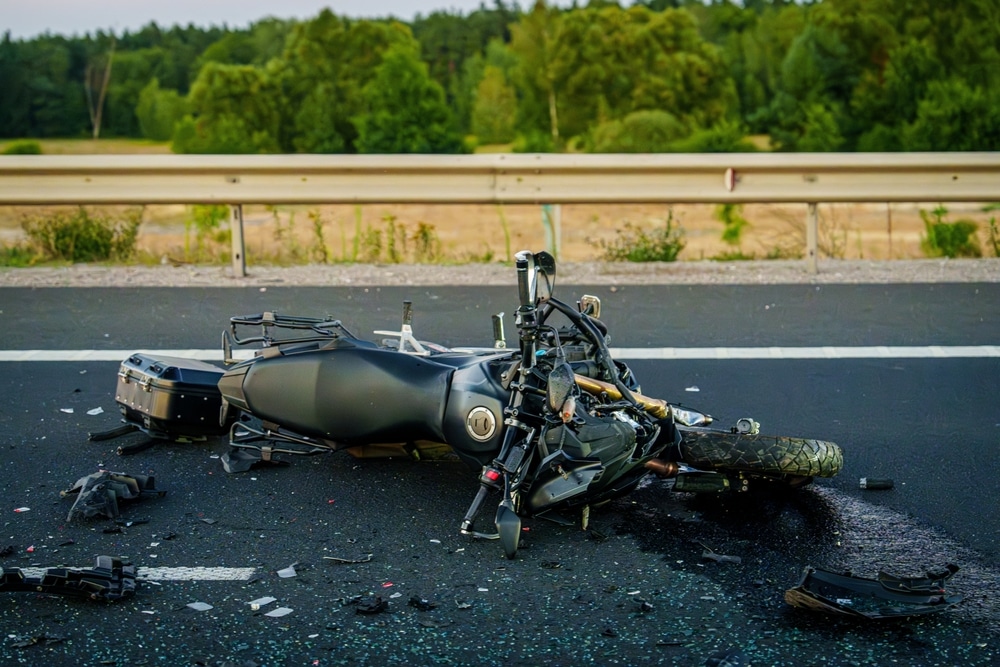 ¿Debería contratar a un abogado tras un accidente de moto?