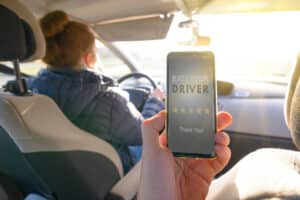 Qué esperar si presenta una demanda por accidente de transporte compartido